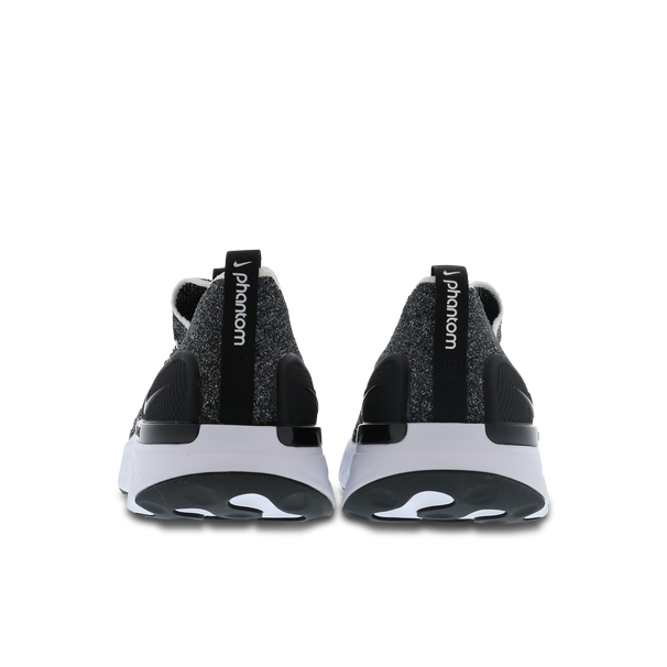 Nike React Phantom Run Flyknit 2 Image 3 of 6. Tap to open photo gallery.