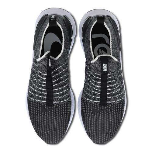 Nike React Phantom Run Flyknit 2 Image 5 of 6. Tap to open photo gallery.