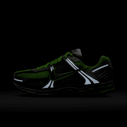 Nike Zoom Vomero 5 Image 9 of 9. Tap to open photo gallery.
