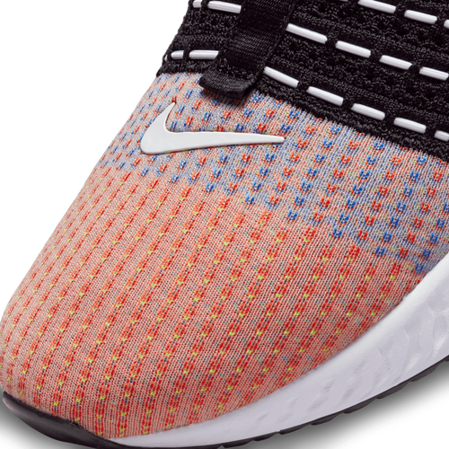 Nike React Phantom Run Flyknit 2 Image 7 of 8. Tap to open photo gallery.