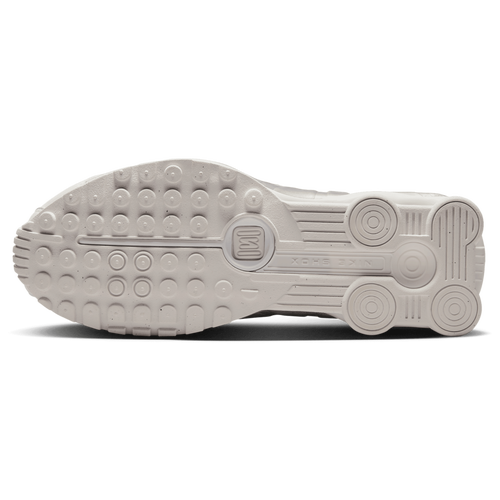 Nike Shox R4 Image 6 of 8. Tap to open photo gallery.