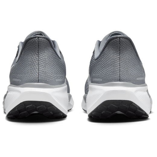 Nike Zoom Pegasus 41 Image 3 of 8. Tap to open photo gallery.