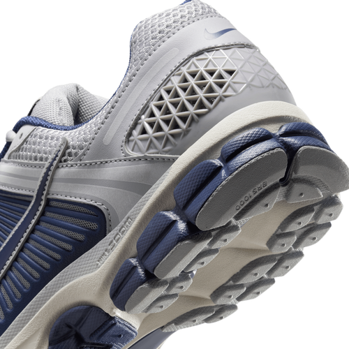 Nike Zoom Vomero 5 Image 8 of 8. Tap to open photo gallery.