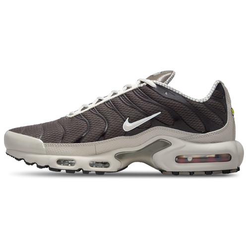 Nike Tuned 1 Image 4 of 9. Tap to open photo gallery.