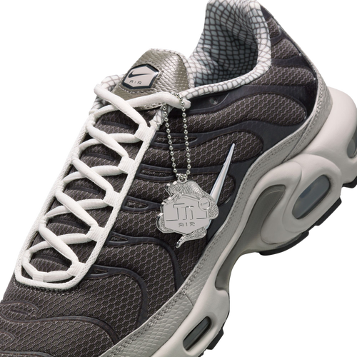 Nike Tuned 1 Image 9 of 9. Tap to open photo gallery.