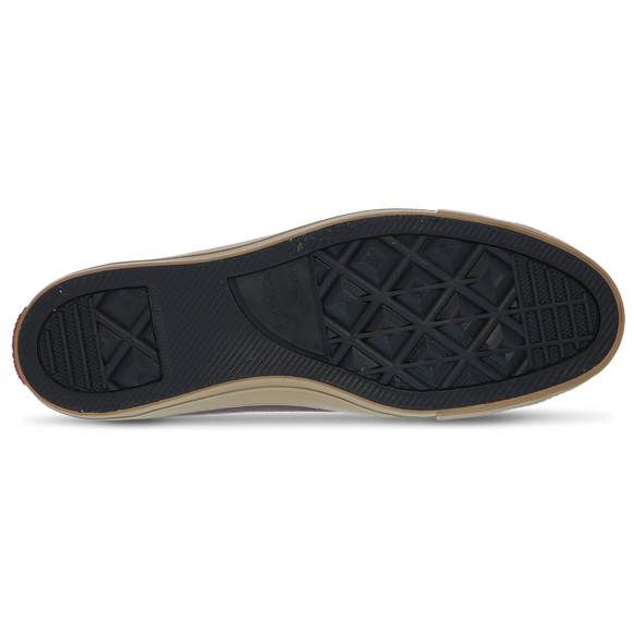 Converse Chuck Taylor All Star Image 6 of 6. Tap to open photo gallery.
