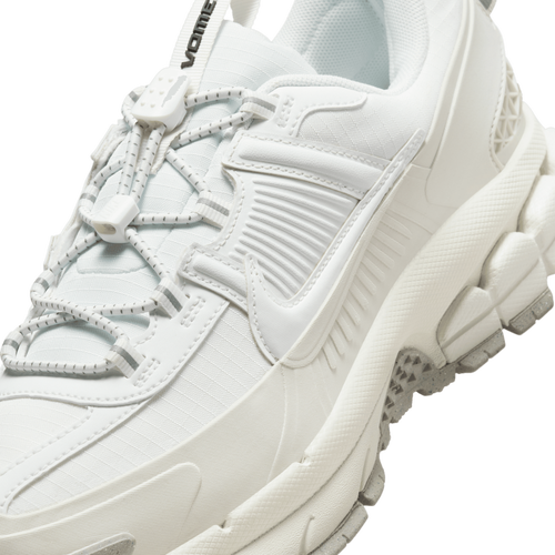 Nike Zoom Vomero Roam Image 7 of 8. Tap to open photo gallery.