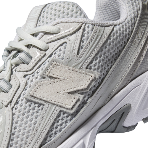 New Balance 740 Image 7 of 9. Tap to open photo gallery.