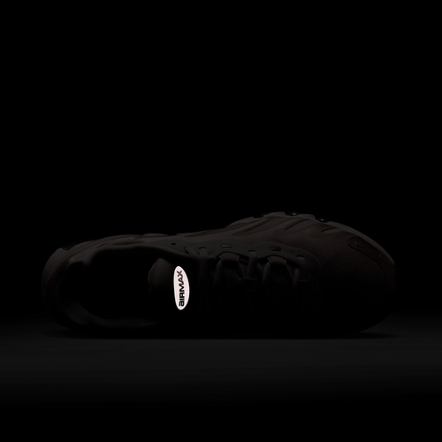 Nike Air Max DN8 Image 10 of 10. Tap to open photo gallery.