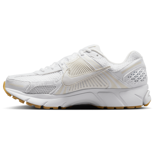 Nike Zoom Vomero 5 Image 4 of 8. Tap to open photo gallery.