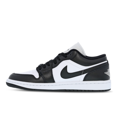 Jordan 1 Low Image 4 of 9. Tap to open photo gallery.