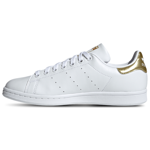adidas Stan Smith Image 4 of 8. Tap to open photo gallery.