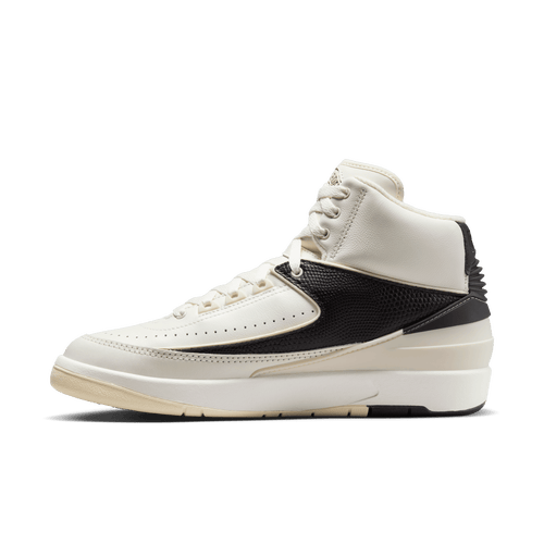 Jordan 2 Retro Image 4 of 8. Tap to open photo gallery.