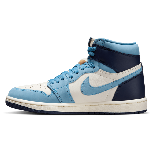 Jordan 1 Retro High OG Image 4 of 12. Tap to open photo gallery.
