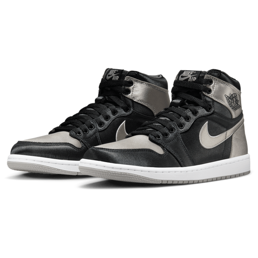 Jordan 1 Retro High OG Image 2 of 9. Tap to open photo gallery.