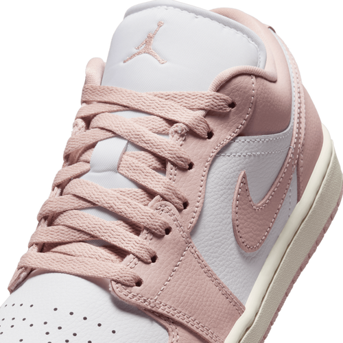 Jordan 1 Low Image 7 of 9. Tap to open photo gallery.