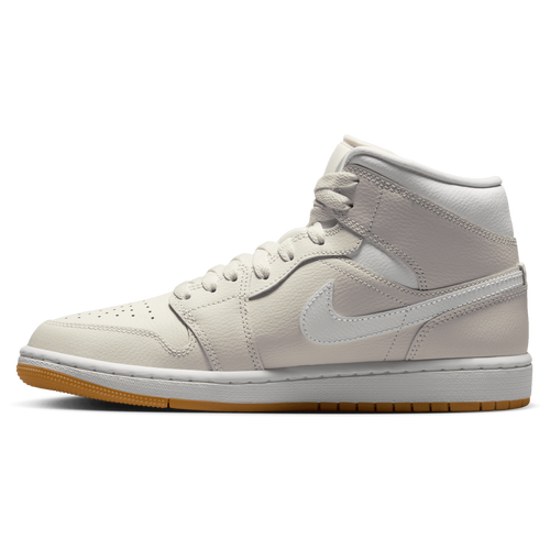Jordan 1 Mid Image 4 of 9. Tap to open photo gallery.