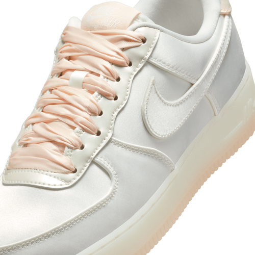 Nike Air Force 1 '07 LV8 Image 7 of 9. Tap to open photo gallery.