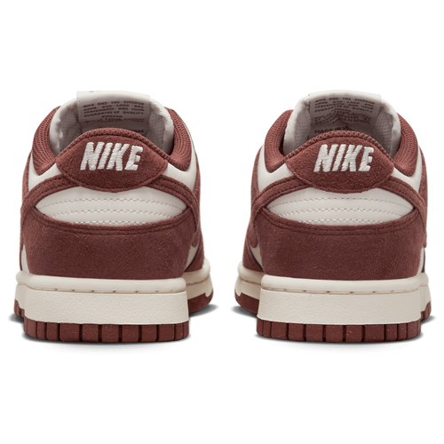 Nike Dunk Low Image 3 of 8. Tap to open photo gallery.