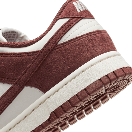 Nike Dunk Low Image 8 of 8. Tap to open photo gallery.