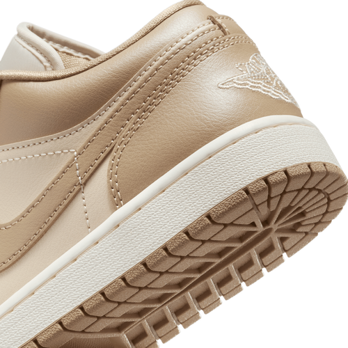 Jordan 1 Low Image 8 of 9. Tap to open photo gallery.