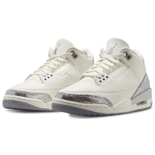 Jordan 3 Retro Image 2 of 9. Tap to open photo gallery.