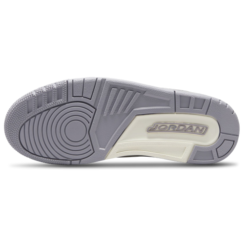 Jordan 3 Retro Image 6 of 9. Tap to open photo gallery.