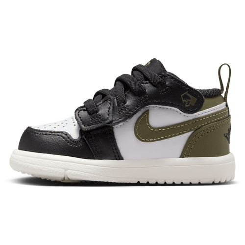 Jordan 1 Low Alt Image 4 of 8. Tap to open photo gallery.