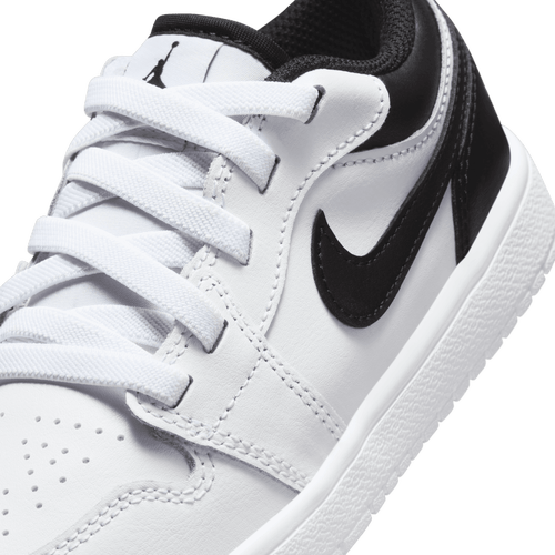 Jordan 1 Low Image 7 of 9. Tap to open photo gallery.