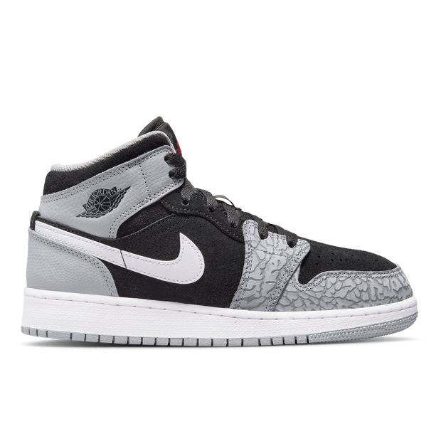 Air Jordan 1 Mid SE Older Kids' Shoes - Black - DM6216-016