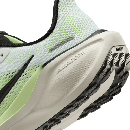 Nike Pegasus 41 Image 8 of 8. Tap to open photo gallery.