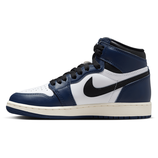 Jordan 1 Retro High OG Image 4 of 9. Tap to open photo gallery.