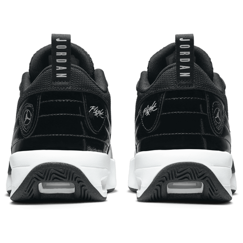 Nike Jordan Max Aura Image 3 of 8. Tap to open photo gallery.