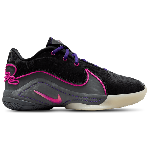 Nike LeBron 22 Image 1 of 7. Tap to open photo gallery.