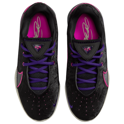 Nike LeBron 22 Image 4 of 7. Tap to open photo gallery.