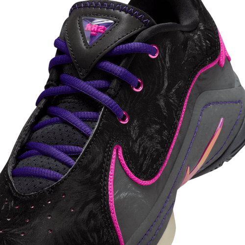 Nike LeBron 22 Image 6 of 7. Tap to open photo gallery.