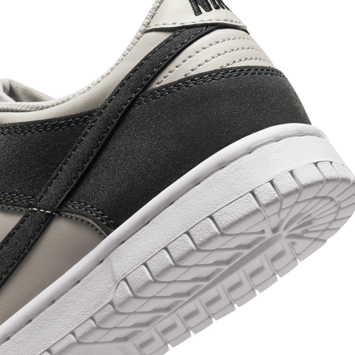 Nike Dunk Low Image 8 of 8. Tap to open photo gallery.