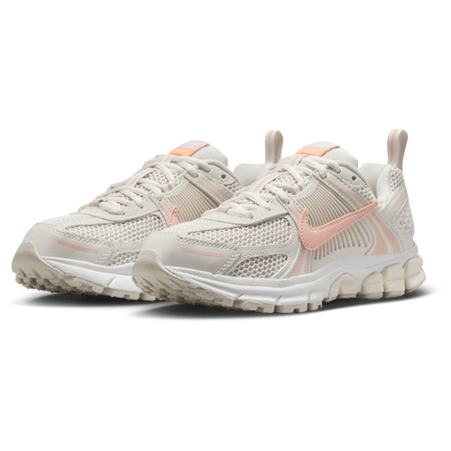 Nike Zoom Vomero 5 Image 2 of 8. Tap to open photo gallery.