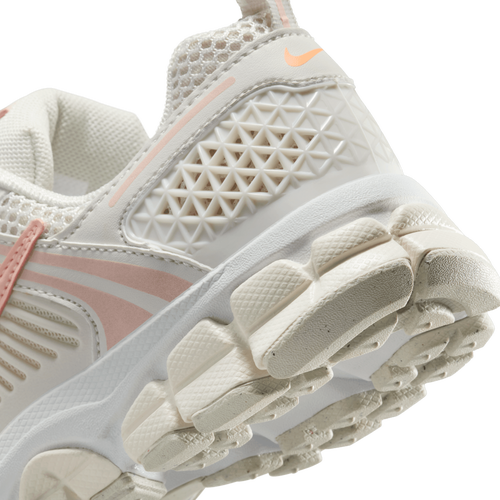 Nike Zoom Vomero 5 Image 8 of 8. Tap to open photo gallery.