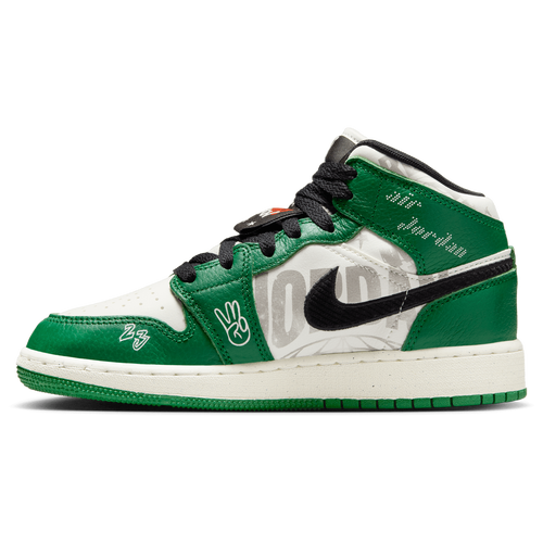 Jordan 1 Mid SE Image 4 of 8. Tap to open photo gallery.