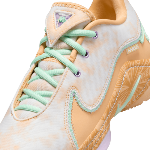 Nike LeBron 22 Image 7 of 10. Tap to open photo gallery.
