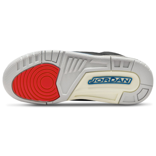 Jordan 3 Retro Image 6 of 11. Tap to open photo gallery.