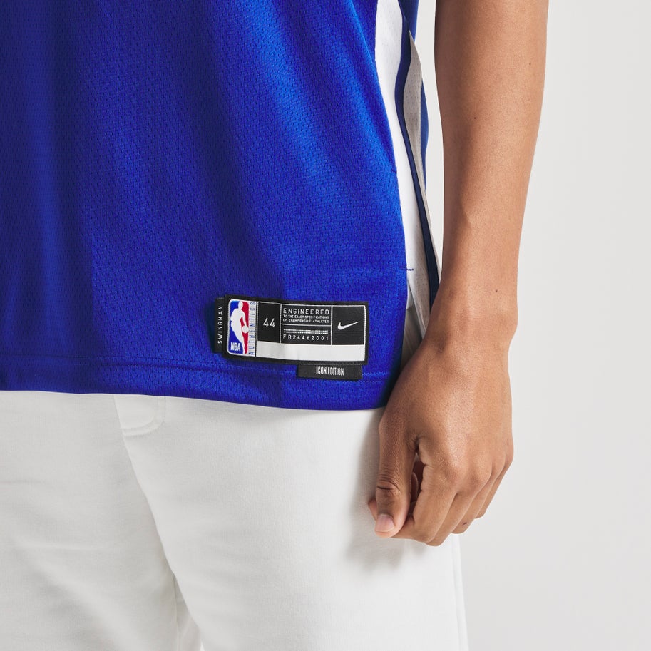 Nike Dri-FIT Stephen Curry Golden State Warriors NBA Swingman Jersey Image 3 of 5. Tap to open photo gallery.