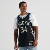 Footlocker giannis clearance