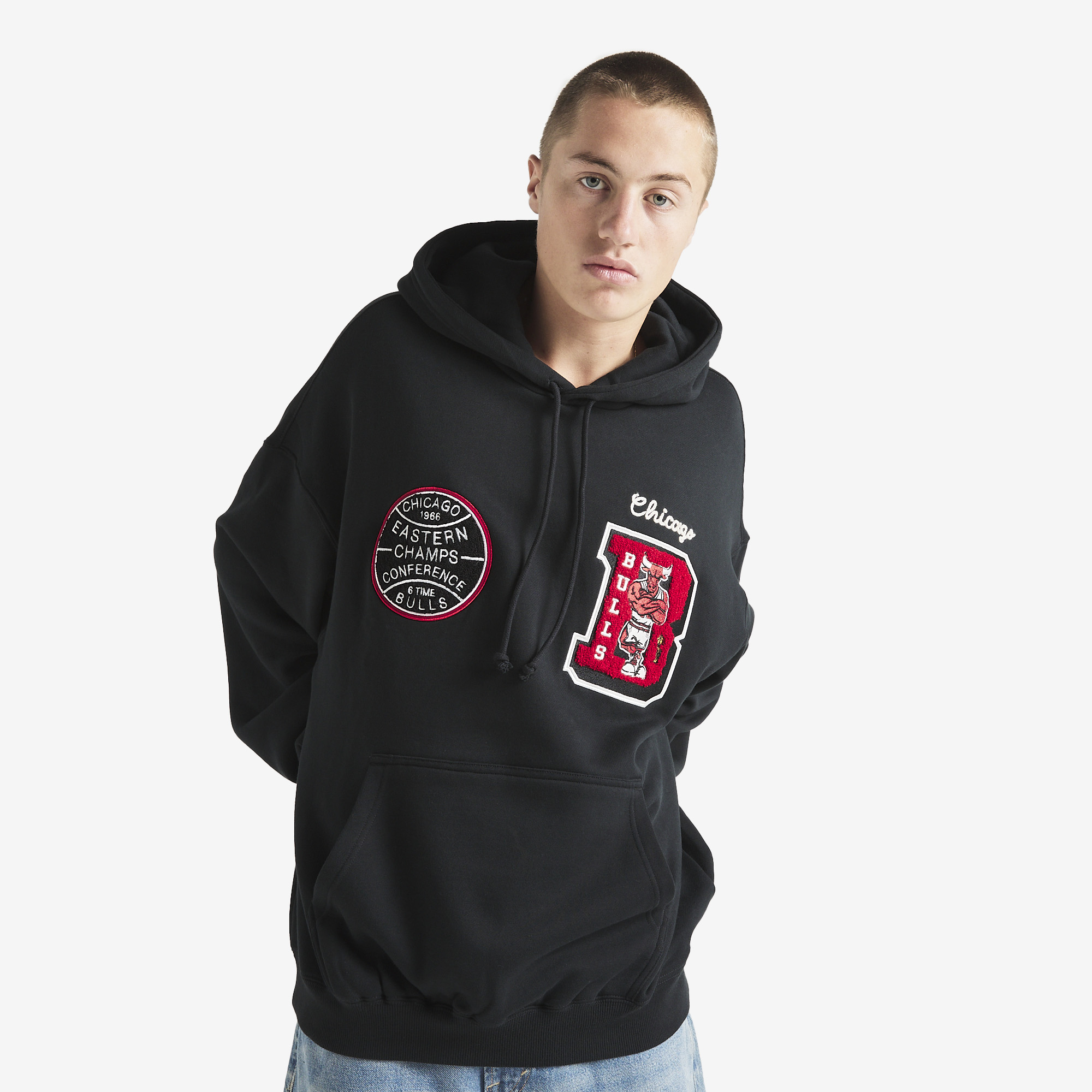 Mitchell and ness bulls hoodie on sale