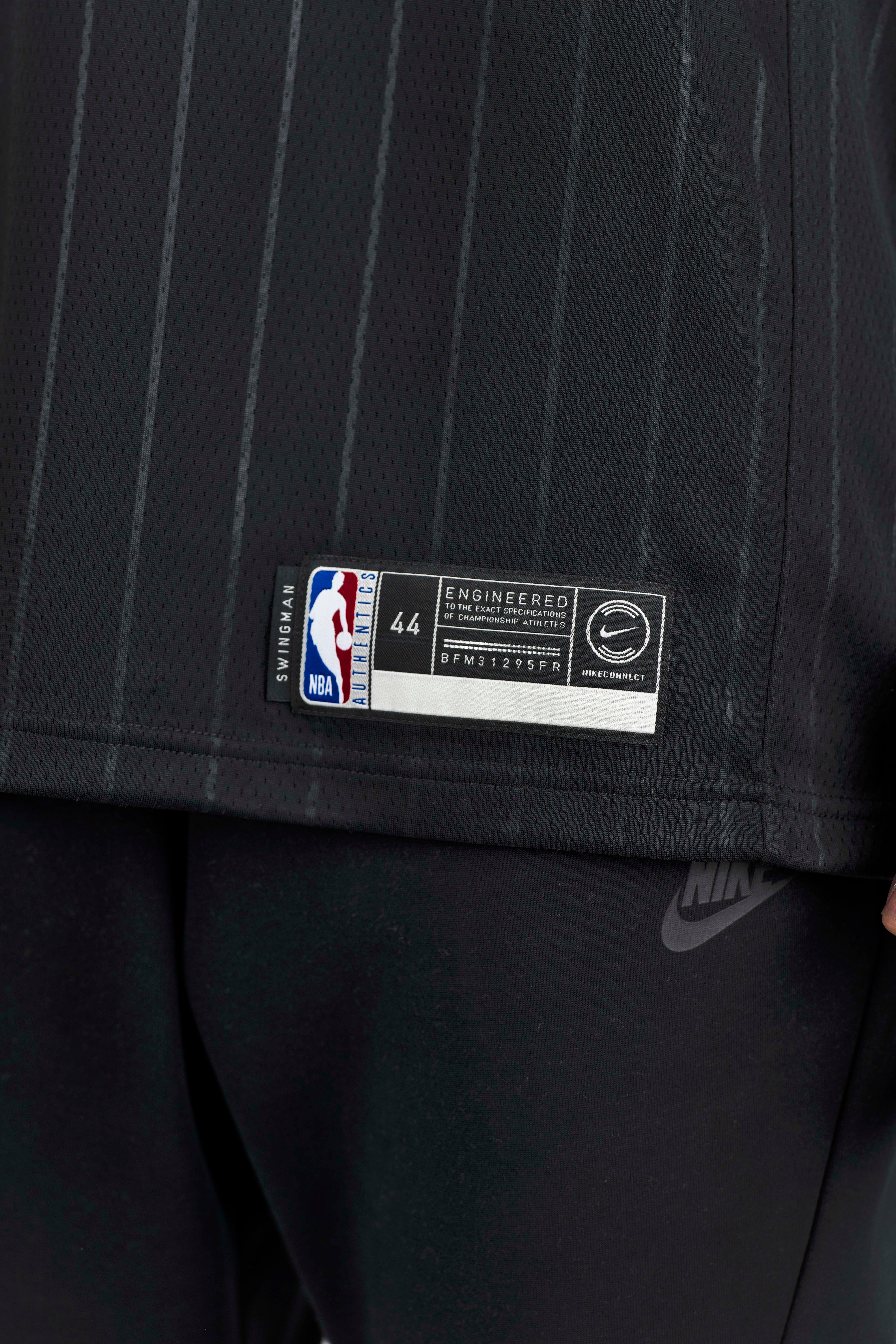 chicago bulls jersey foot locker