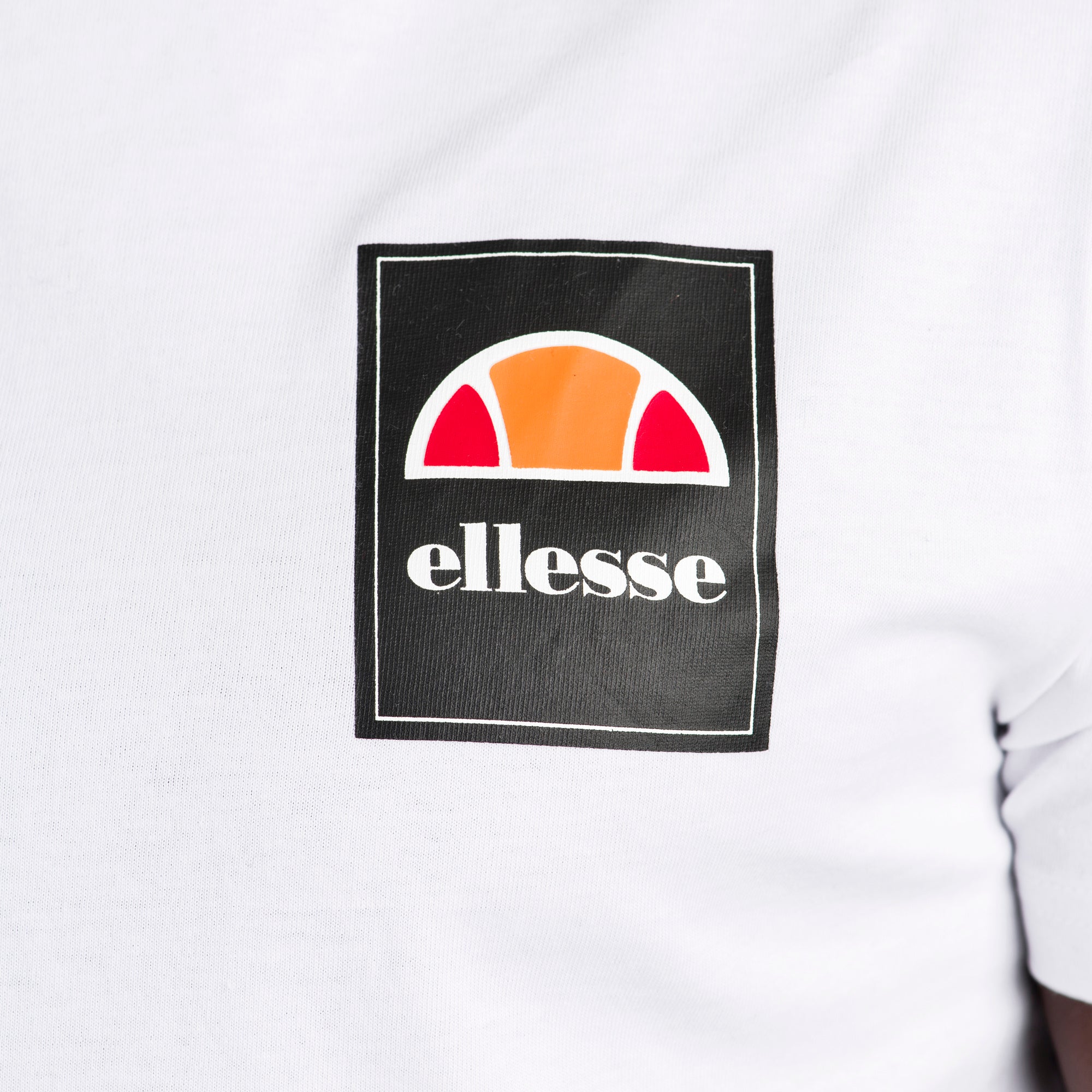 t shirt ellesse foot locker