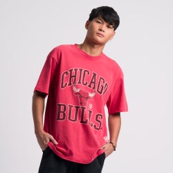 Men T-Shirts - Mitchell & Ness Chicago Bulls Vintage Ivy Arch - Faded Red