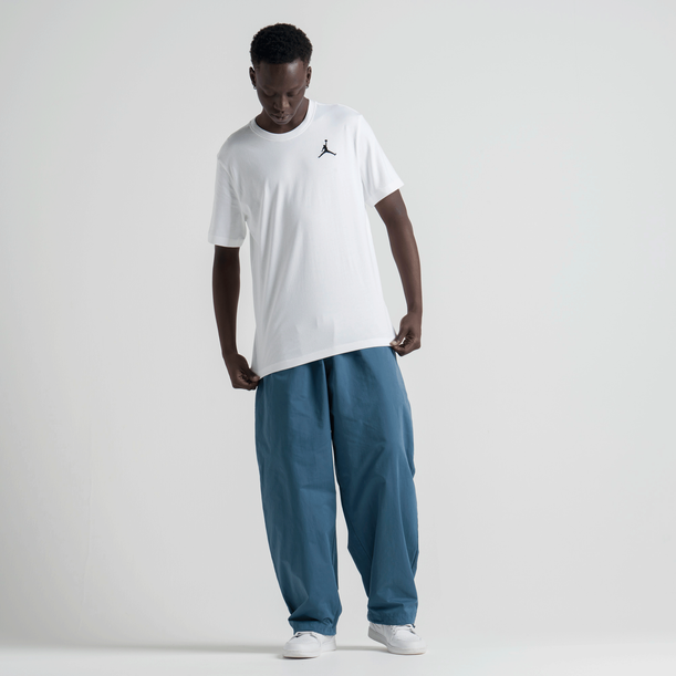 Jordan Jumpman Short Sleeve Tee Image 4 of 4. Tap to open photo gallery.