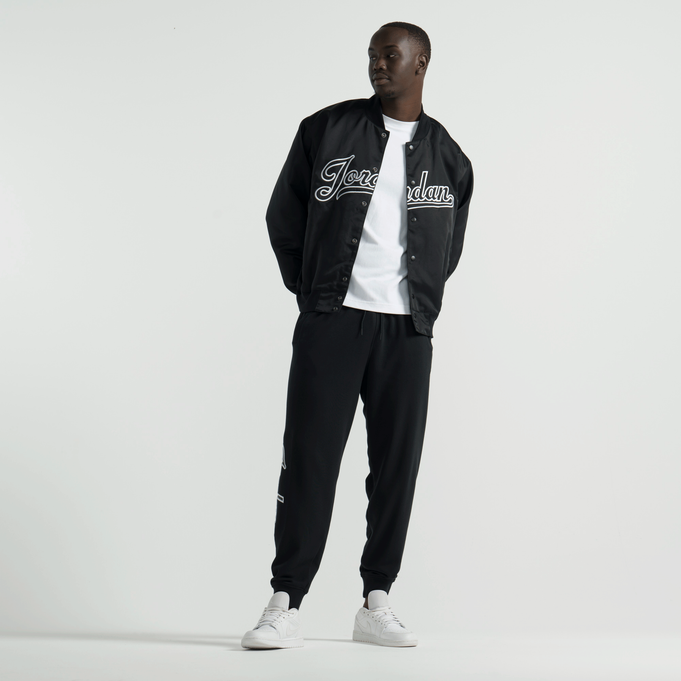 Jordan Flight MVP Lightweight Fleece Pants Image 3 of 4. Tap to open photo gallery.